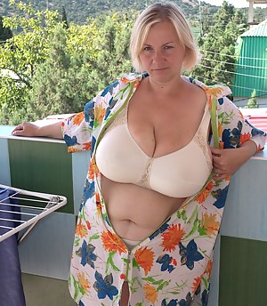 Mature big boobs pictures