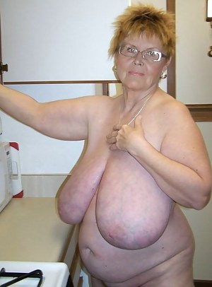 Fattest Tits - Mature Fat Tits at Granny Porn Pics