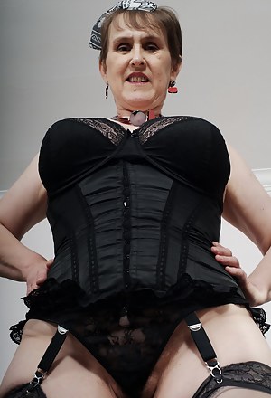 300px x 440px - Mature Corset at Granny Porn Pics